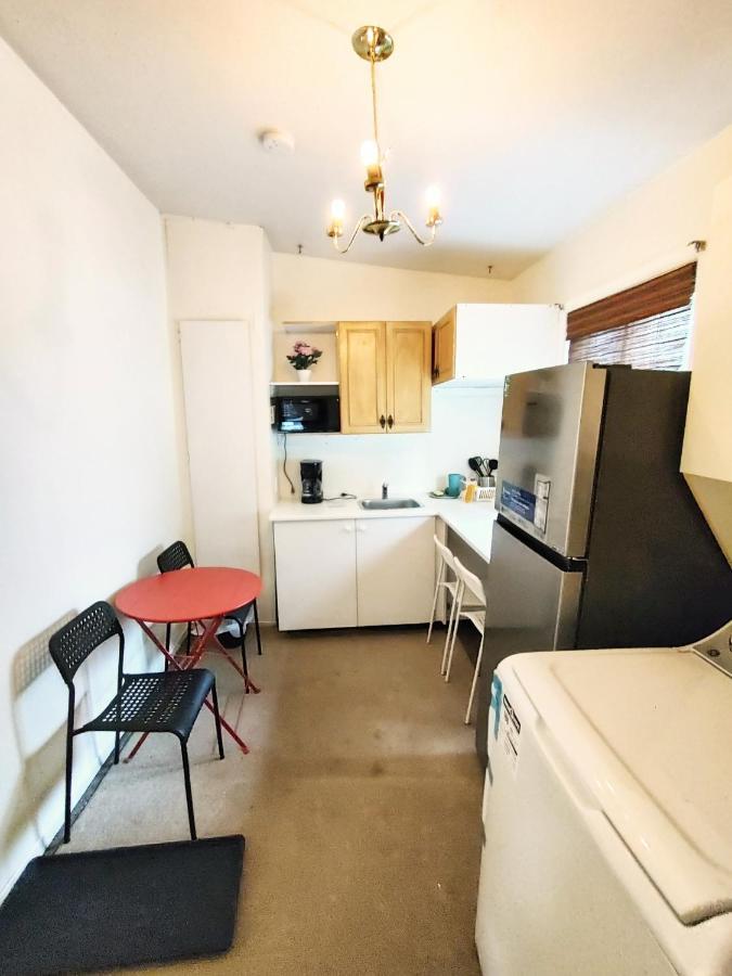 Welcome To Airbnb Saint-Jean-sur-Richelieu Exteriör bild
