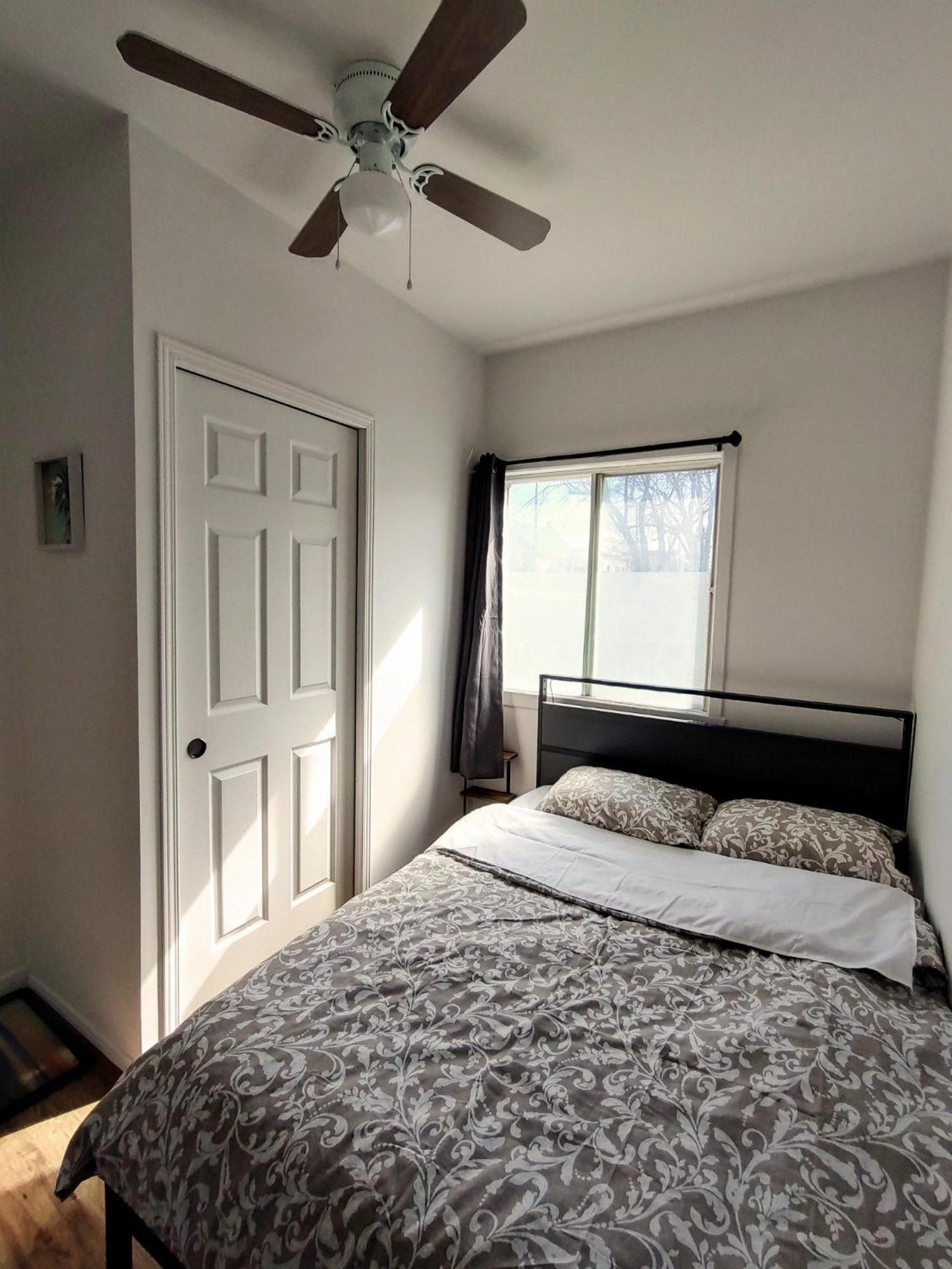 Welcome To Airbnb Saint-Jean-sur-Richelieu Exteriör bild