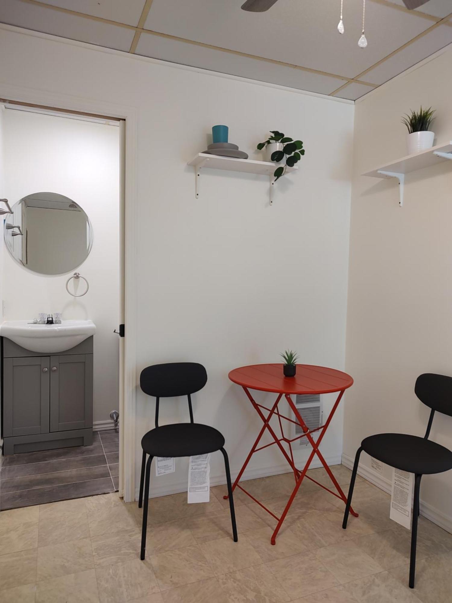 Welcome To Airbnb Saint-Jean-sur-Richelieu Rum bild